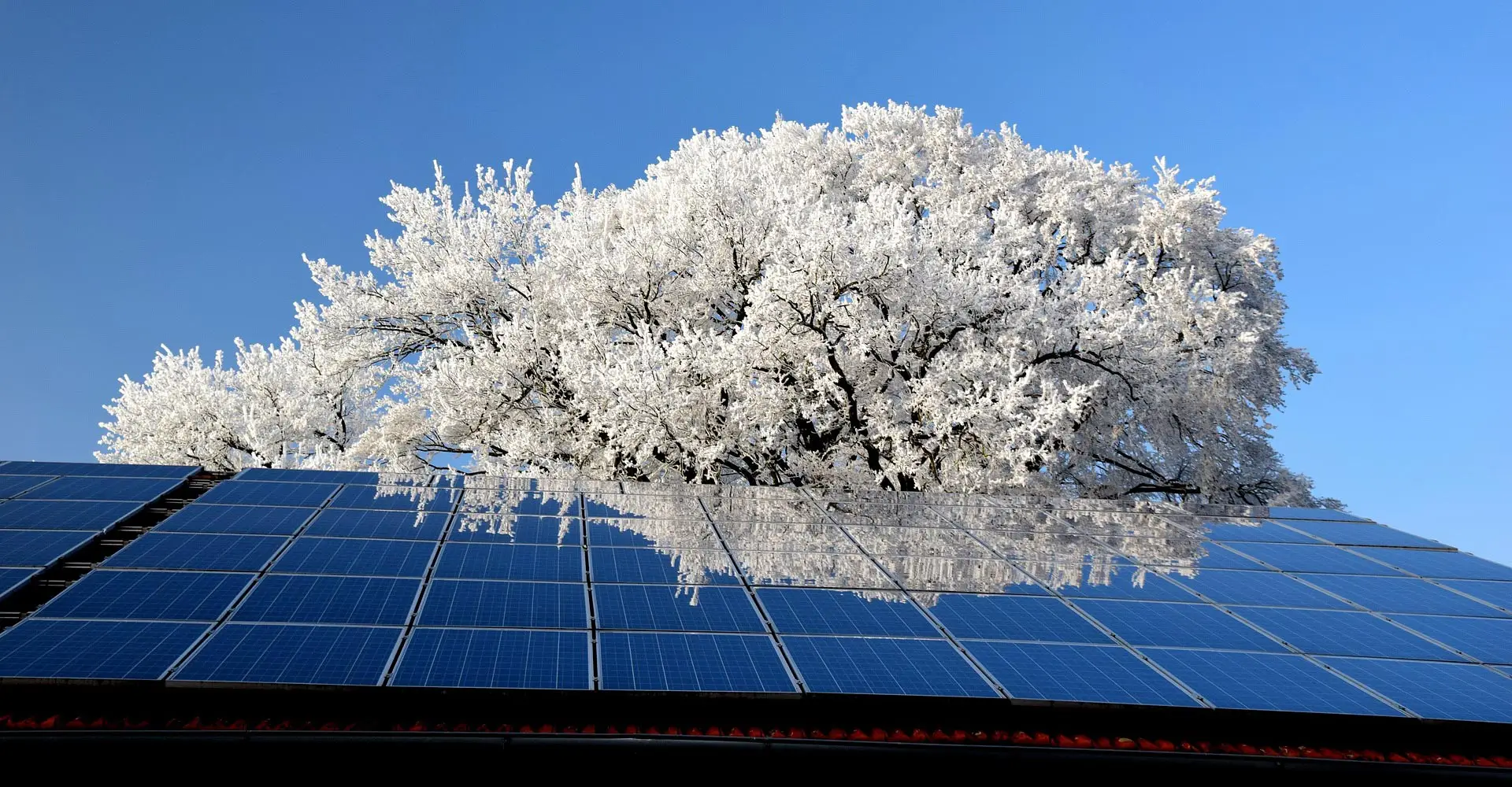 Fábrica de montaje en techo solar de calidad
