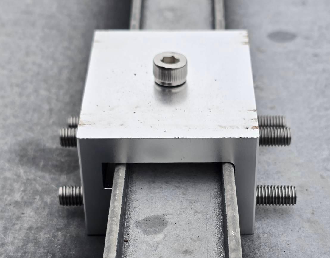 Un ajuste perfecto para su techo: ¡Nuestro NUEVO Cliplock para techo está en producción!