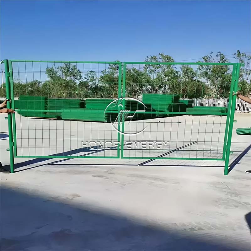 Puerta de la cerca solar
